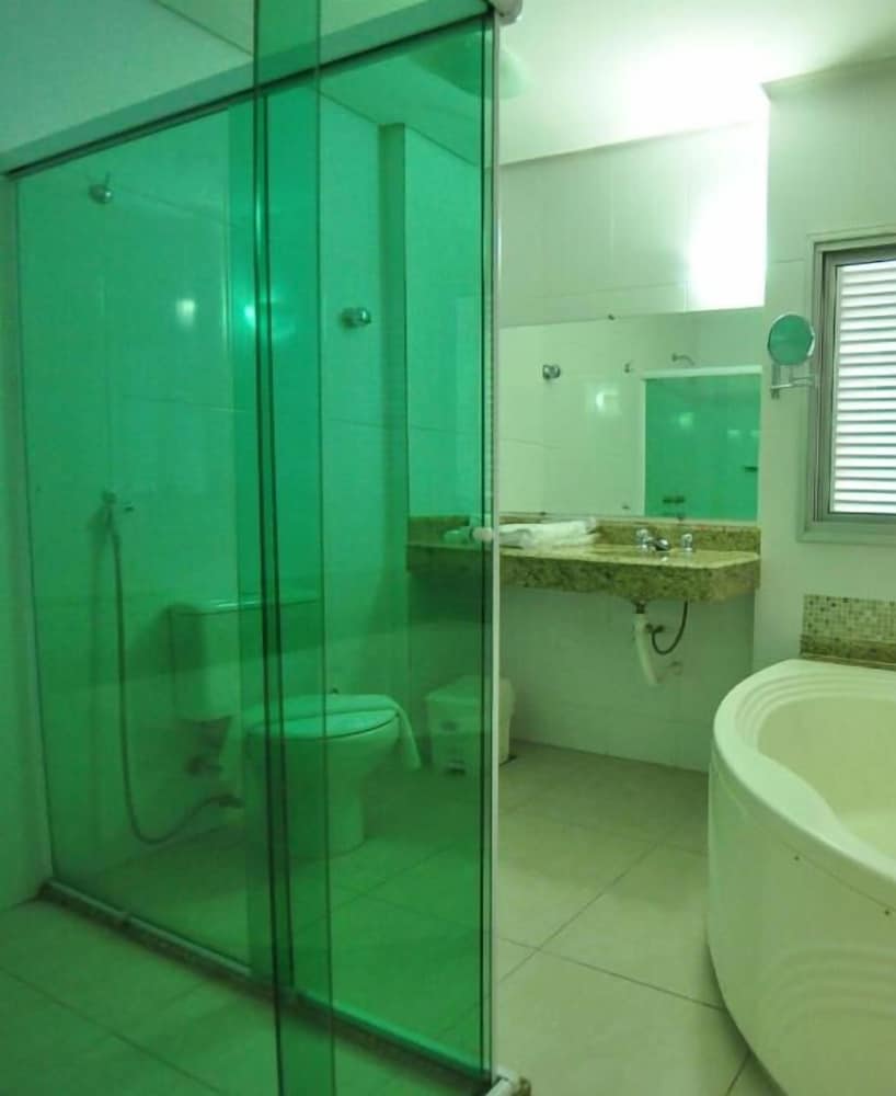 Biss Inn Hotel 54/57