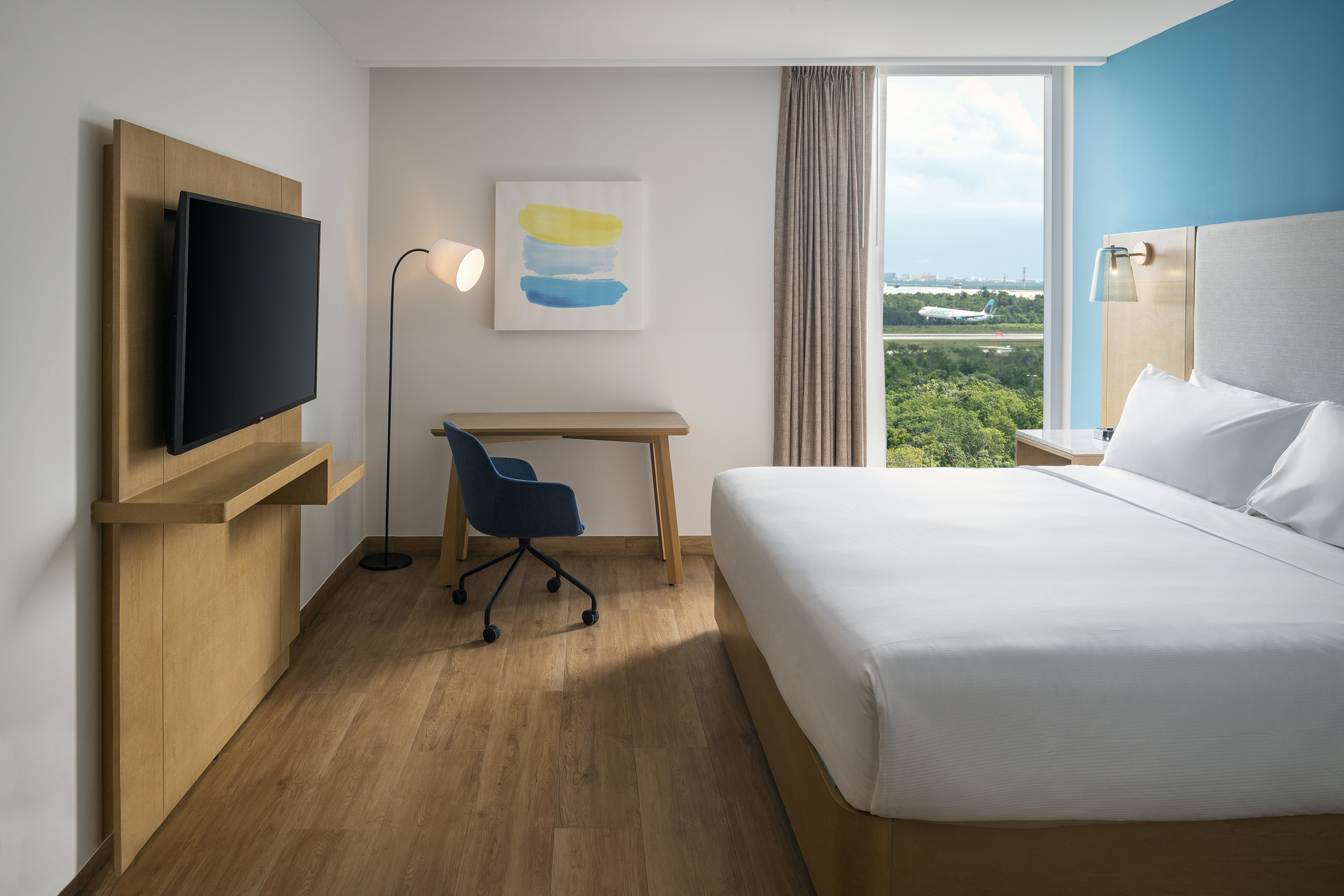 ROOM, KING BED, ACCESSIBLE
