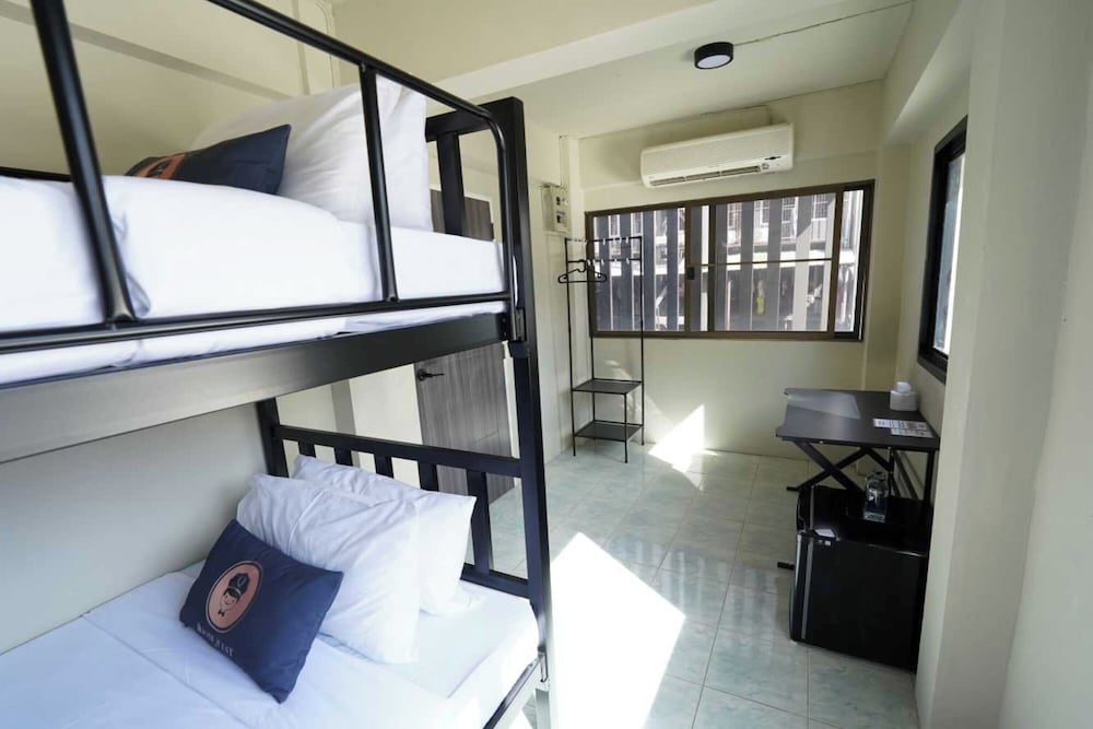 RQ Bangkok Huai Khwang by Collection O 23/61