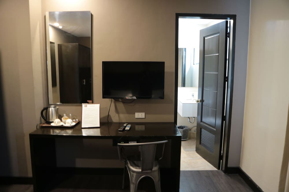 Gt Hotel Jaro 32/40