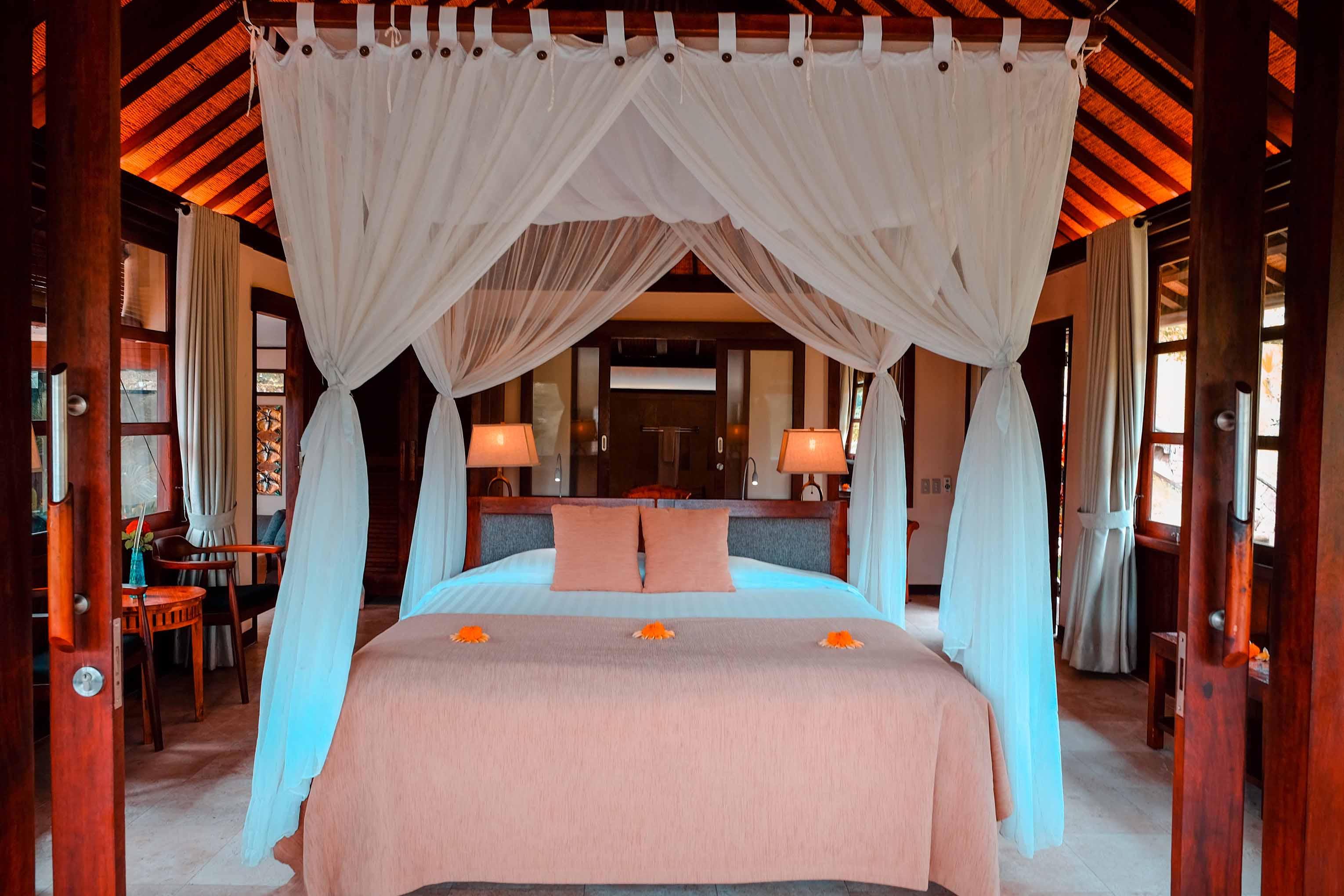 2 Bedrooms, Pool, Villa