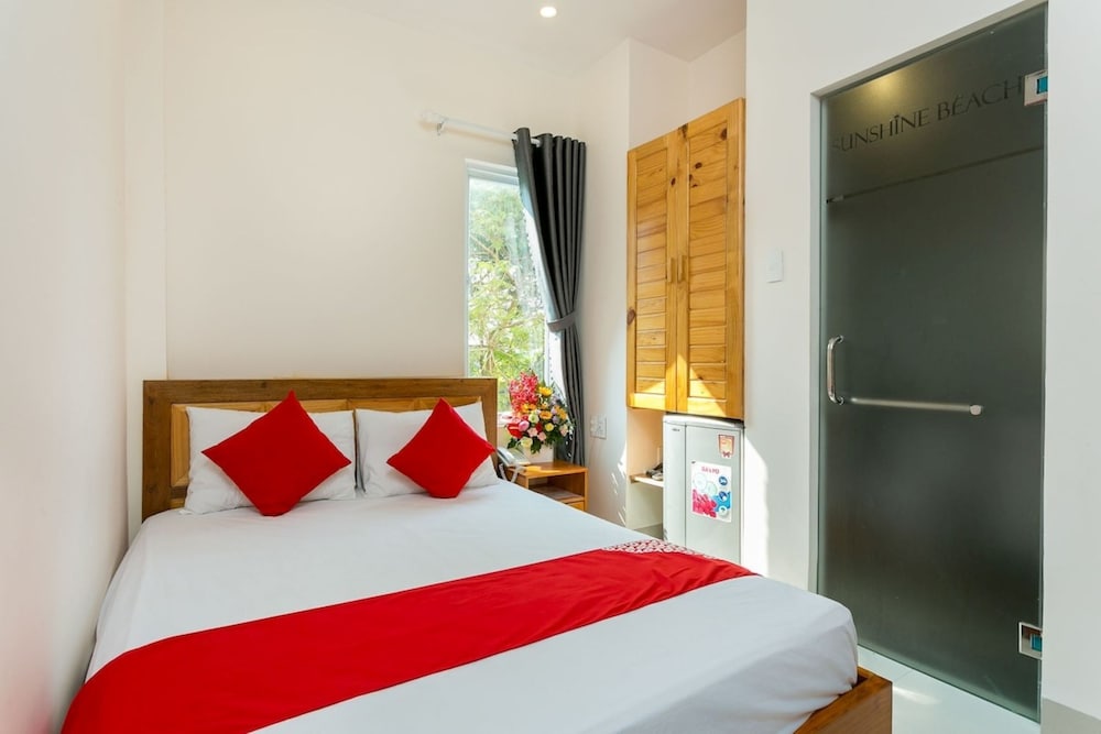 Sunshine Beach Hotel 17/50