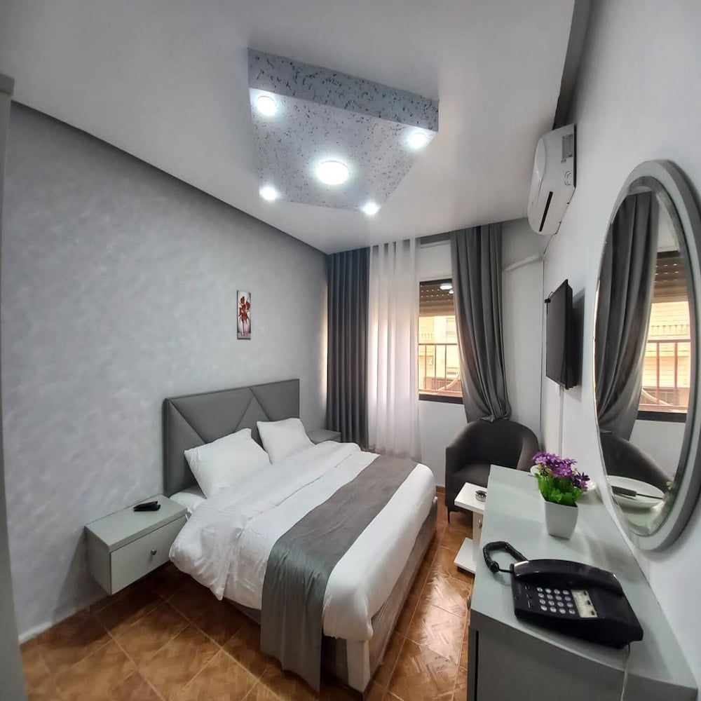 Al-Nujoom Hotel Suites 6/19