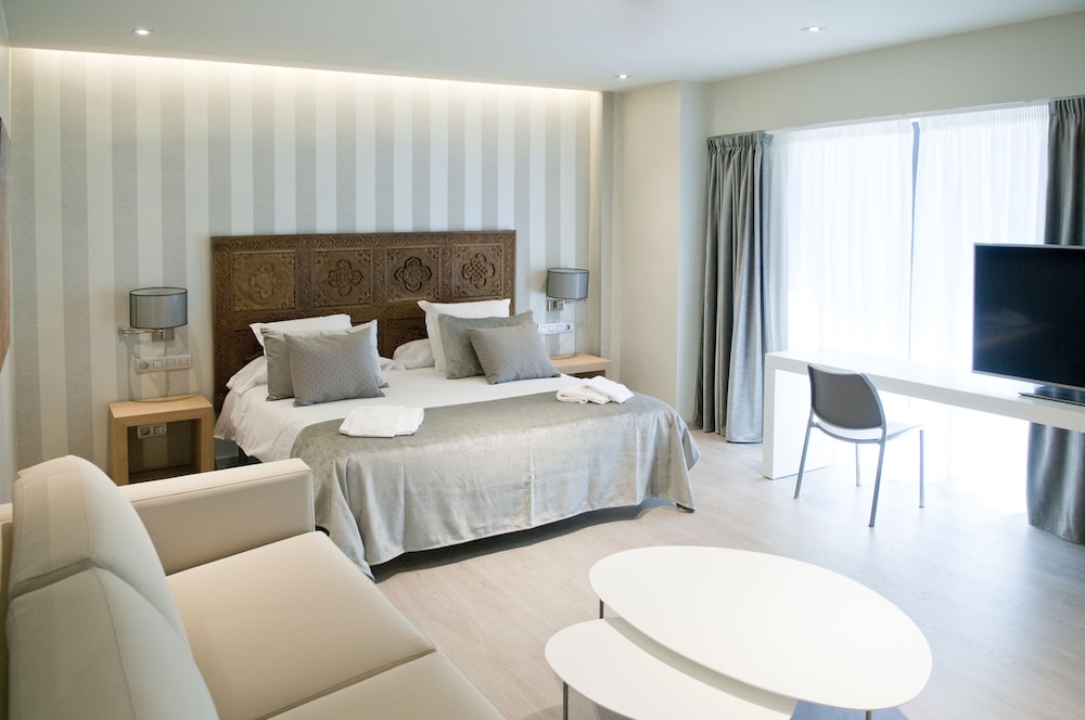 Serennia Exclusive Rooms 16/58