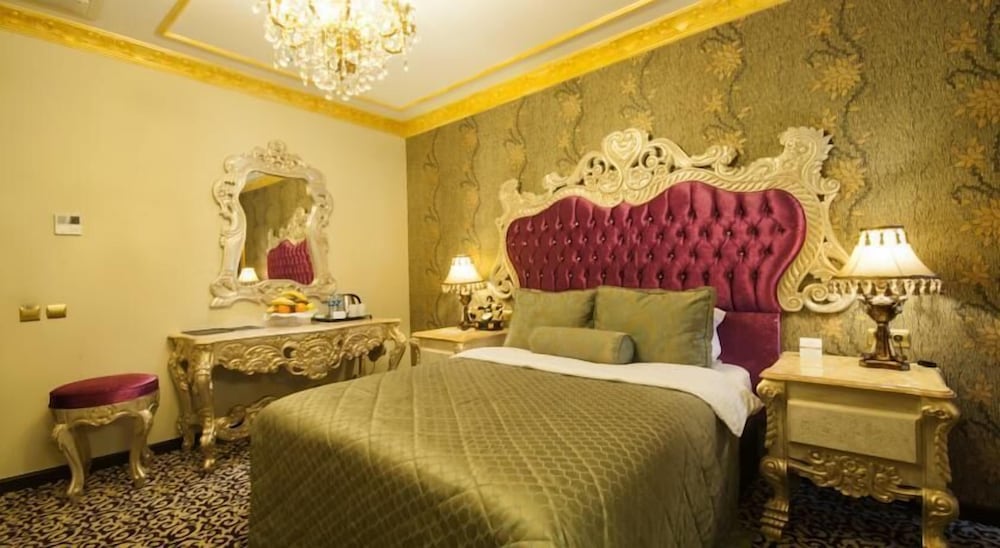 STANDARD, DOUBLE OR TWIN BED