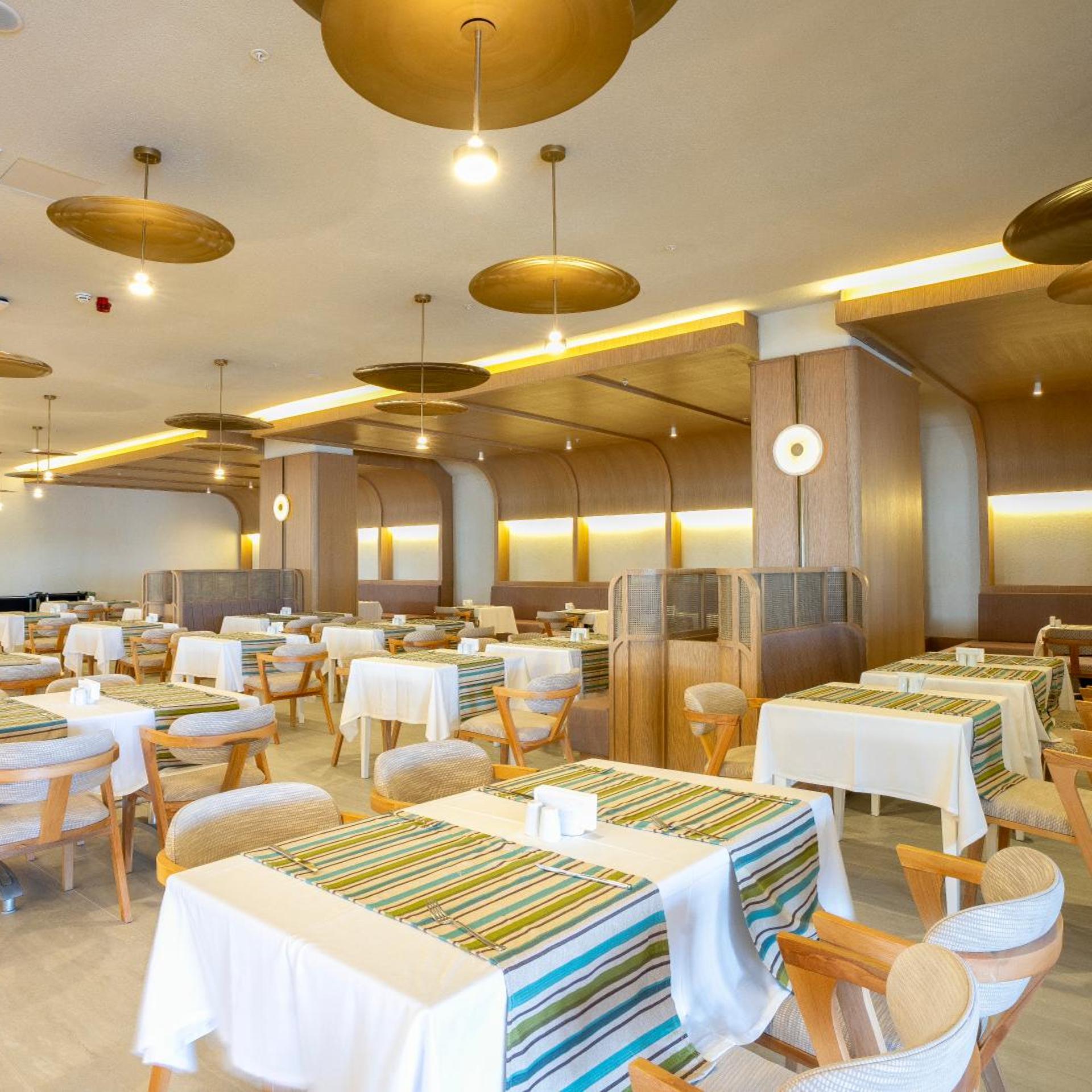 Meridia Beach Hotel 35/51