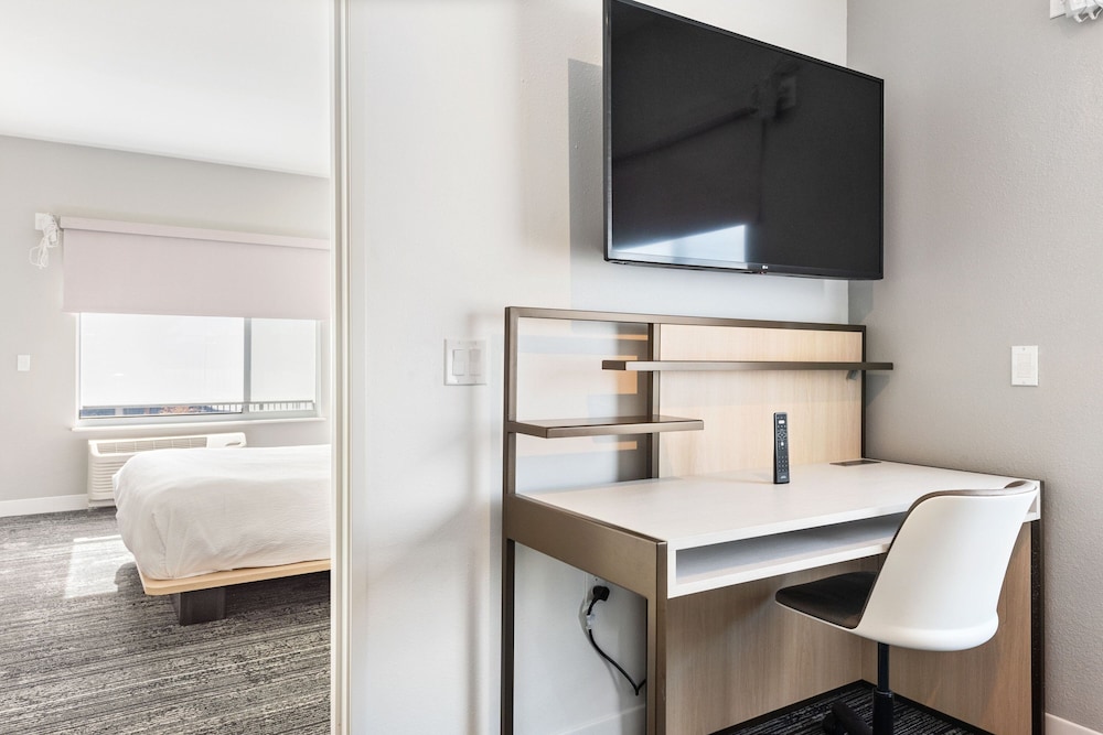 TownePlace Suites Pueblo Downtown 26/26