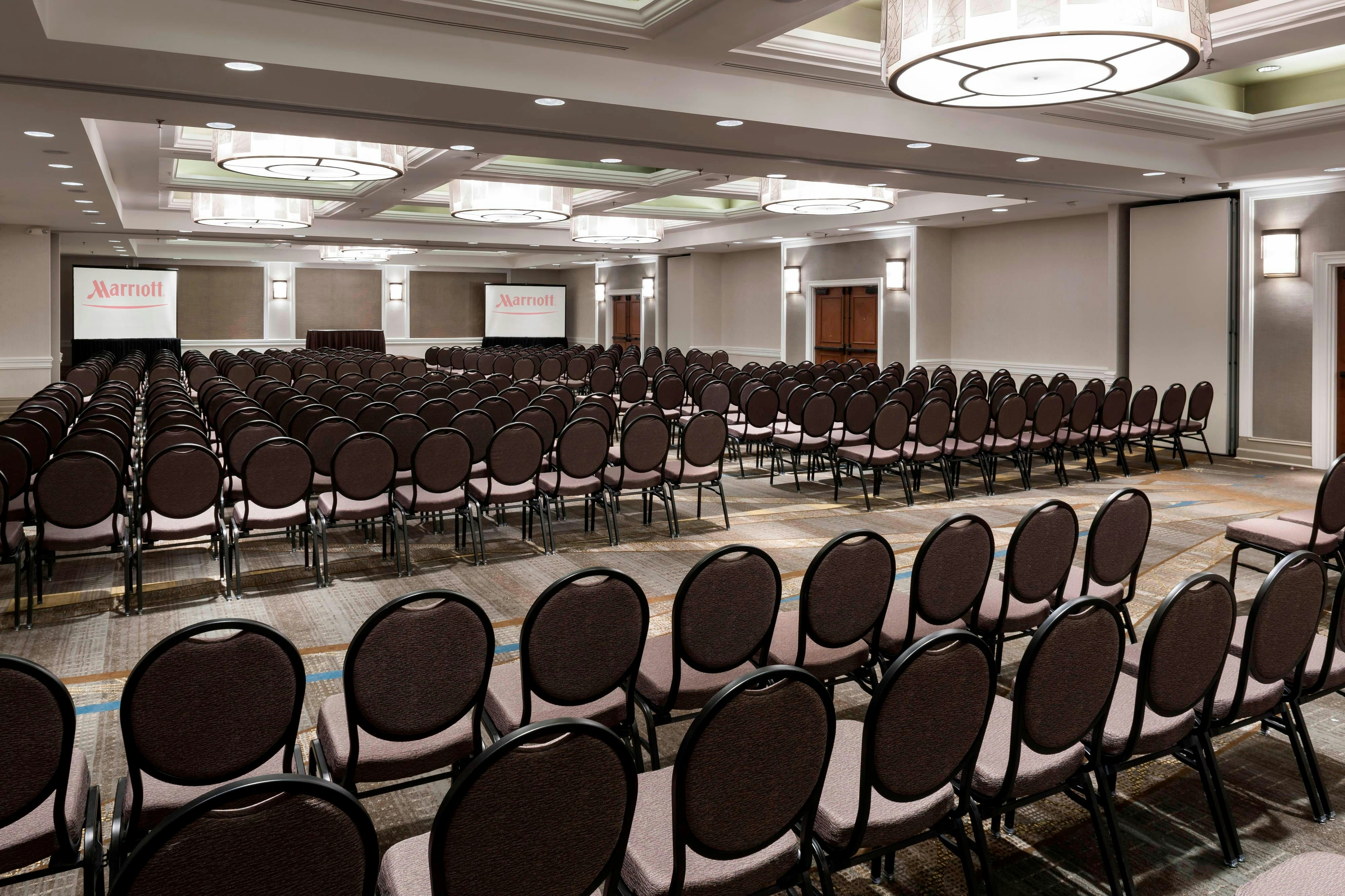 Fairfax Marriott at Fair Oaks 16/24