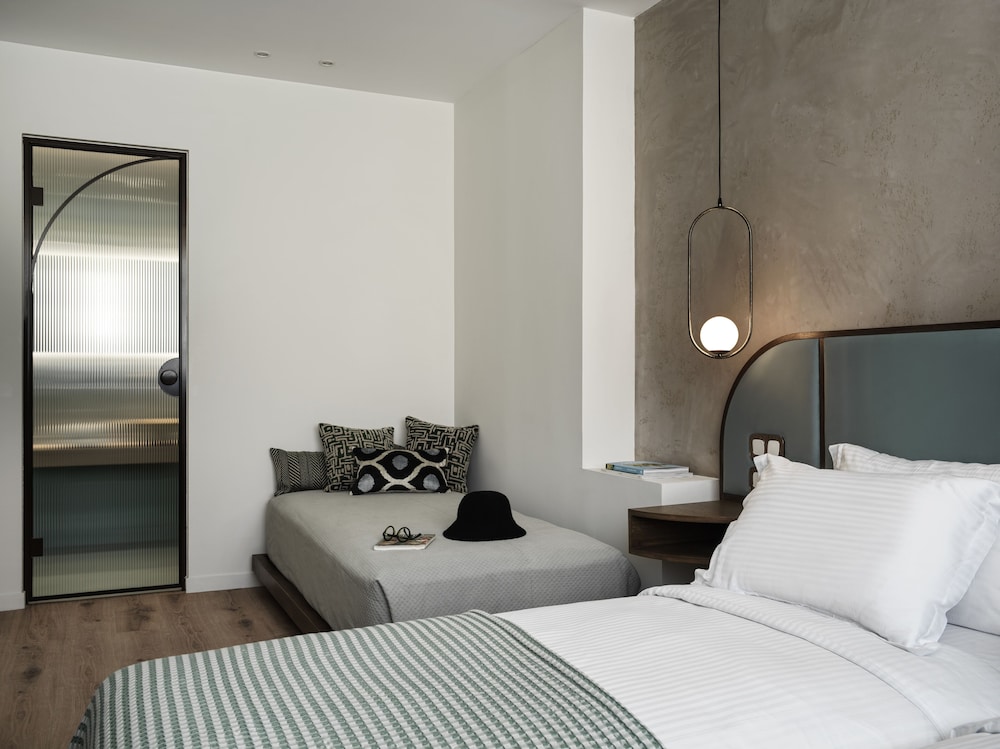JUNIOR SUITE, STUDIO, CITY VIEW