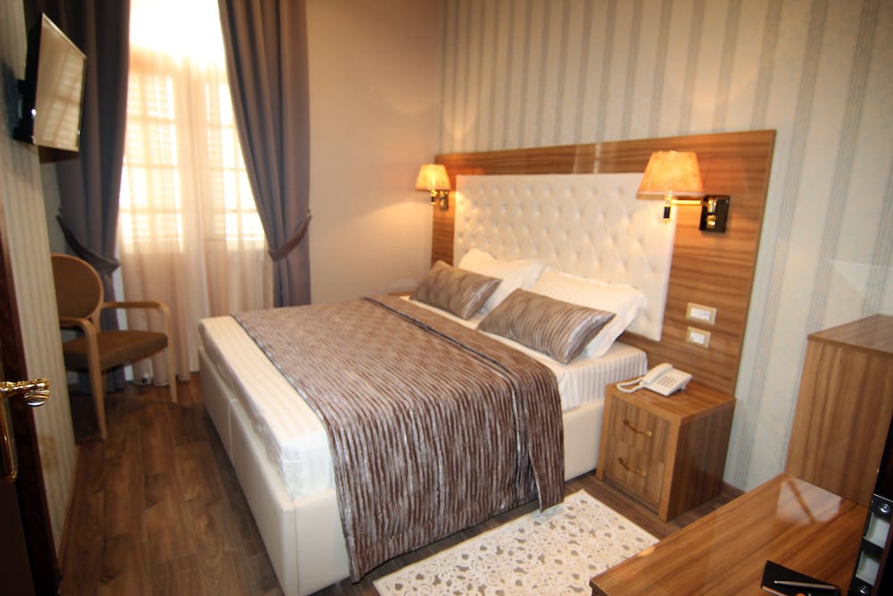 Hotel Boutique Restorant Gloria 16/50