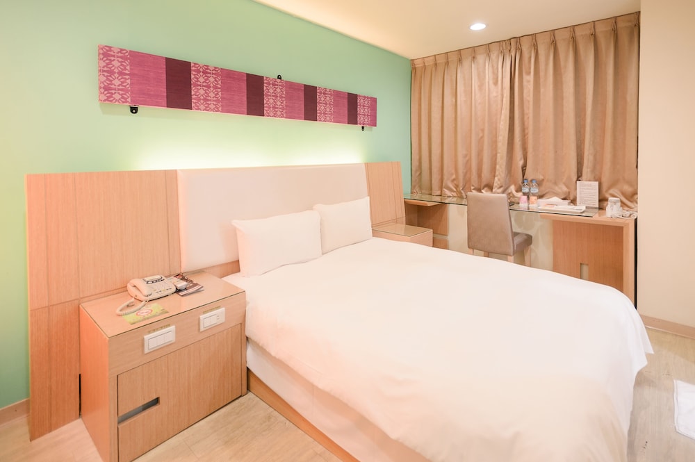 i-Deal Hotel 14/59
