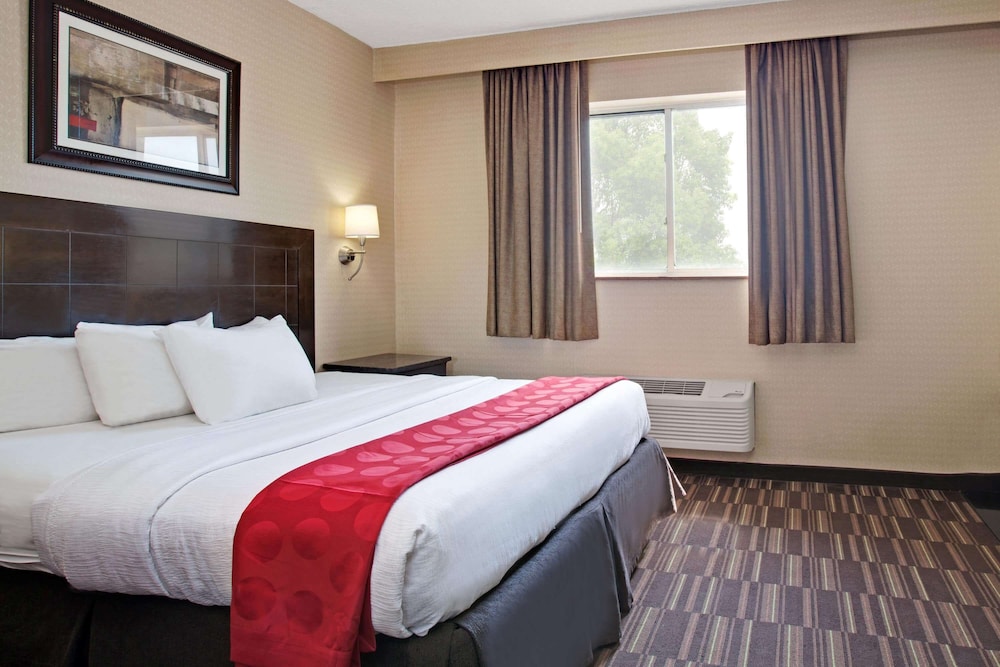 Ramada by Wyndham Bronx 19/55