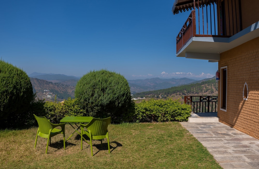 BluSalzz Homes - The Himalayan Bungalow, Almora - Uttarakhand by ZUZU 42/49