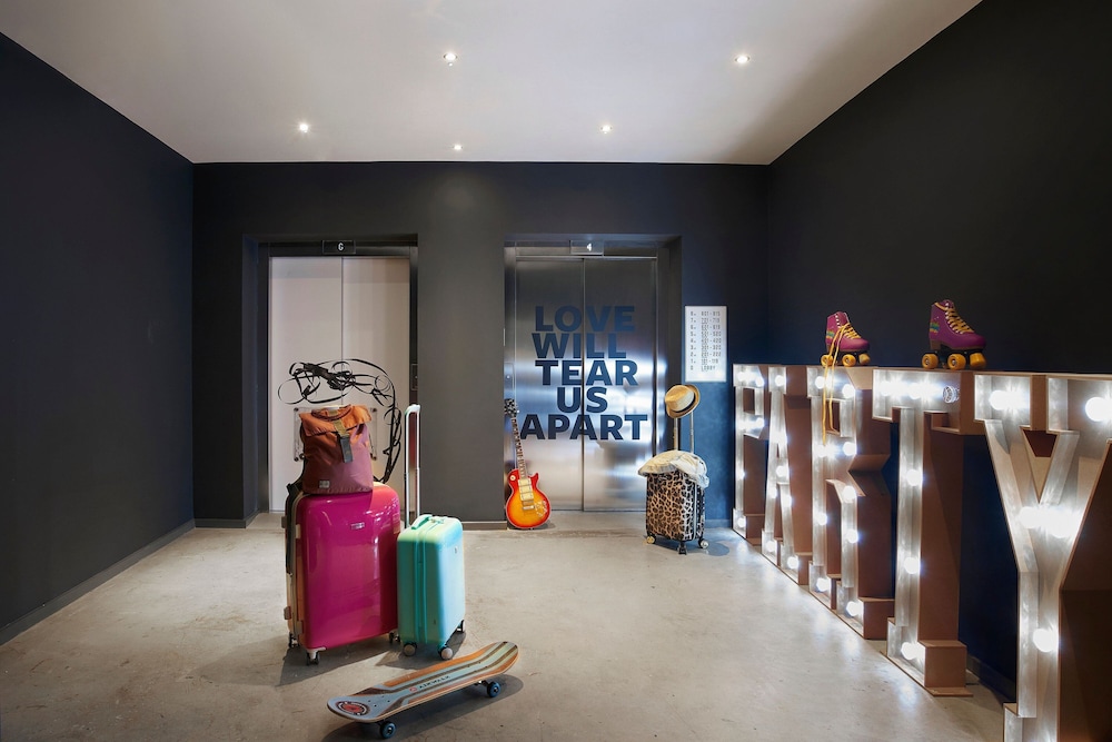Moxy Manchester City 24/40