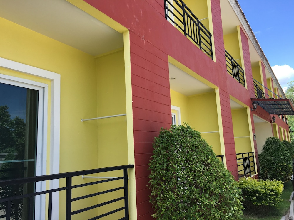 Greenfield Residence 8/49