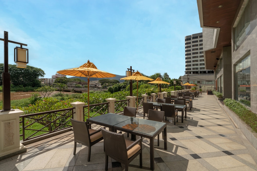 Centara Riverside Hotel Chiang Mai 61/75
