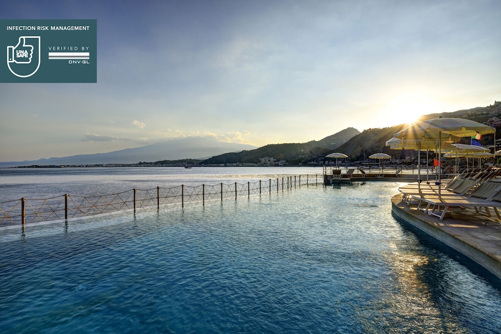UNAHOTELS Capotaormina 24/81