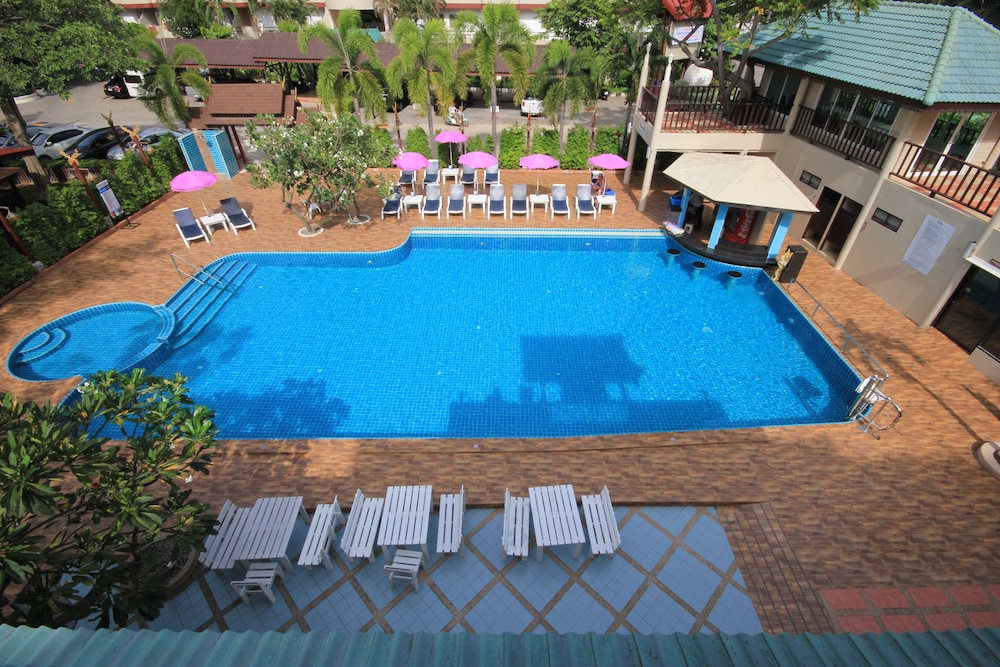 Diana Garden Resort 44/48