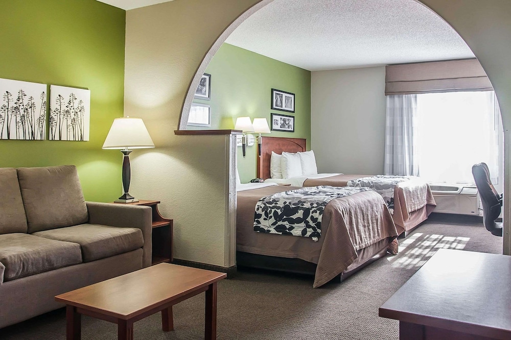 Sleep Inn and Suites Conference Center And Water Park 14/52