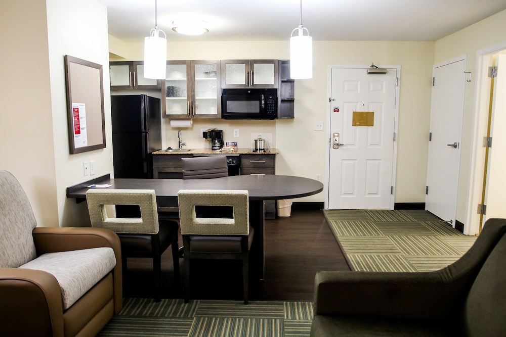 Candlewood Suites Richmond North Glen Allen 50/56