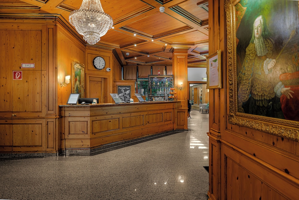 Kings Hotel Center 15/66