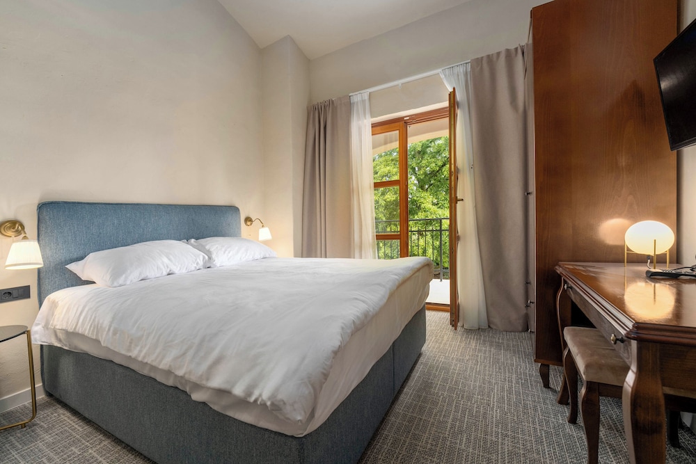 Hotel Filipini 9/38