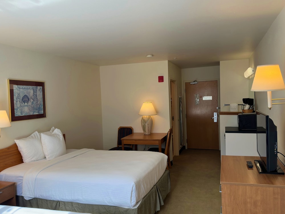 Peppermill Empress Inn 21/65