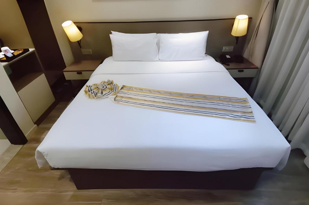 Home Inn Plus (Dali Ancient City South Gate) 29/42