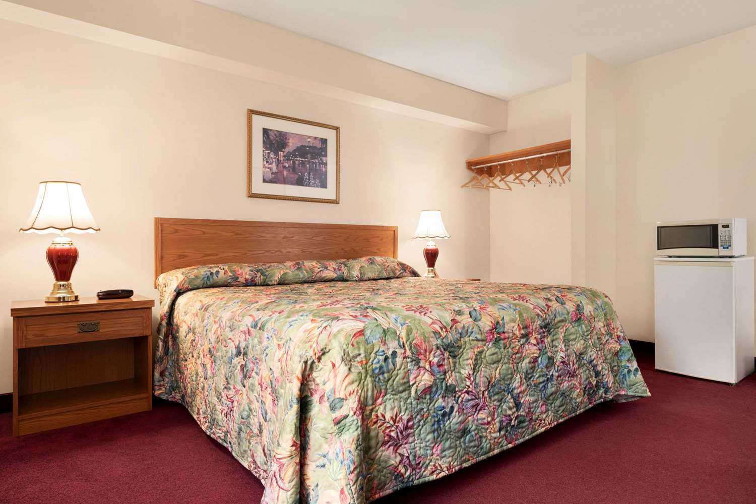 Travelodge by Wyndham Port Elgin 12/28
