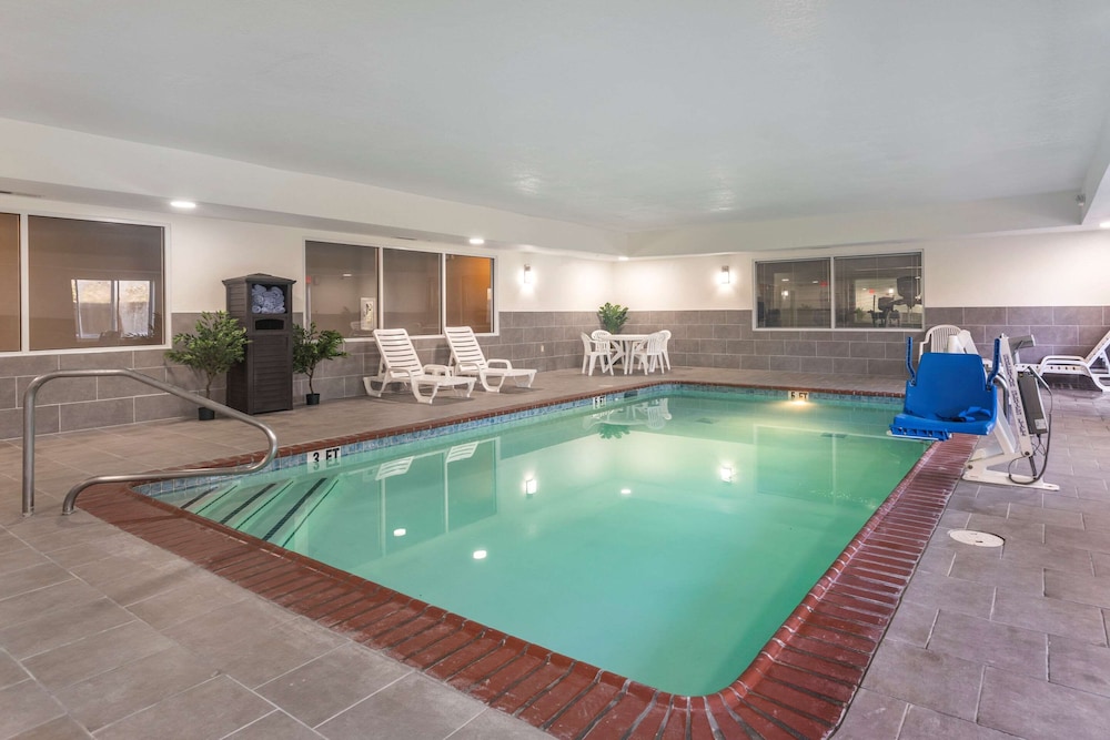 Sleep Inn & Suites Lebanon - Nashville Area 19/38