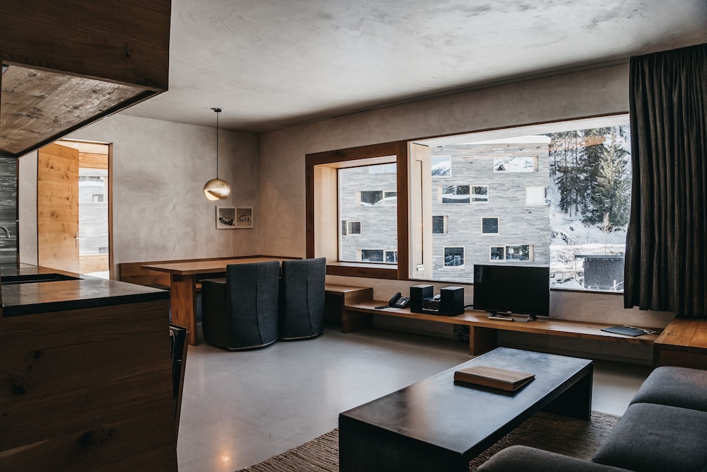 ROCKSRESORT 47/58