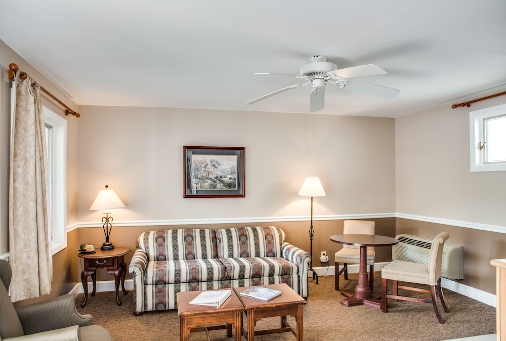 Boxwood Lodge Blowing Rock near Boone-University 45/76