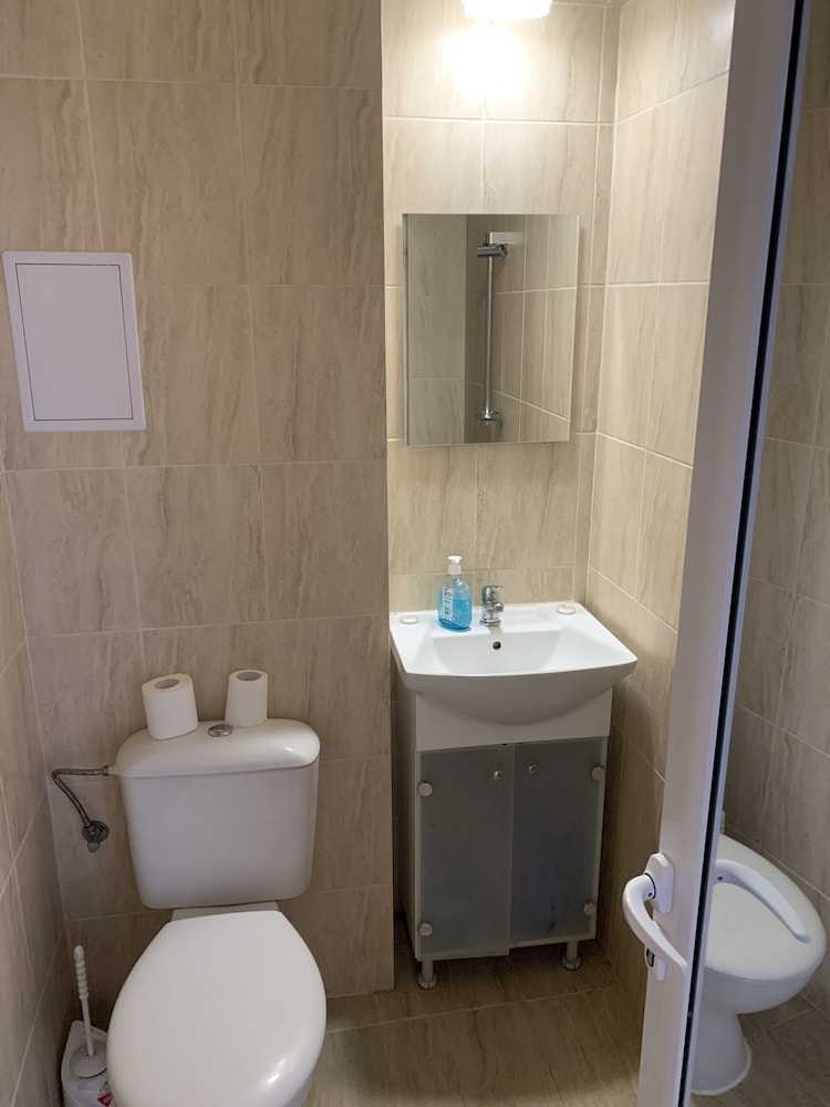 Samuil Apartments 43/46