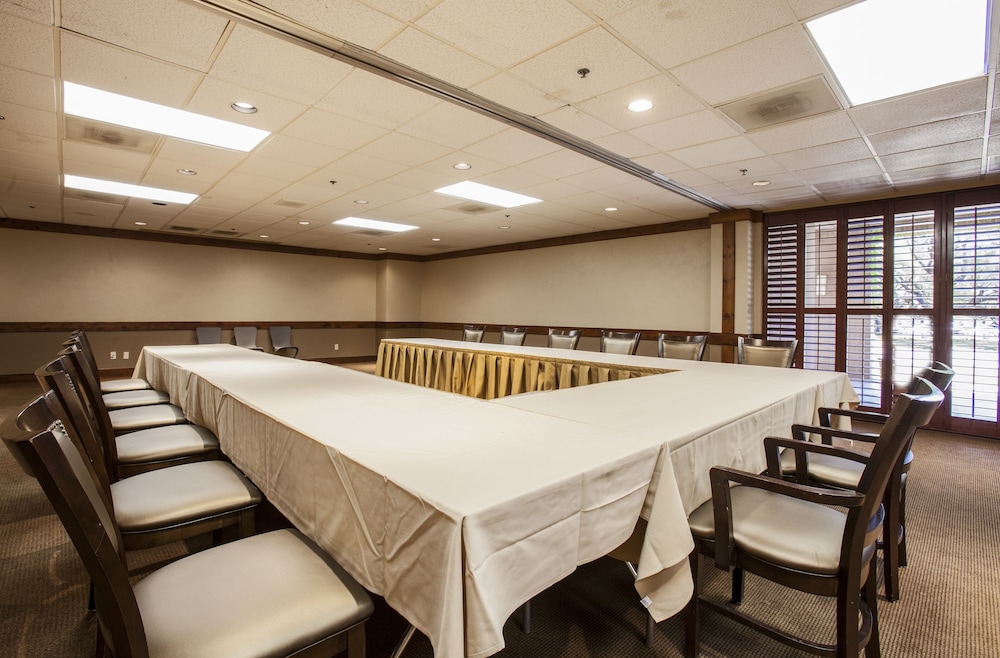 Ventana Canyon Club and Lodge 38/53