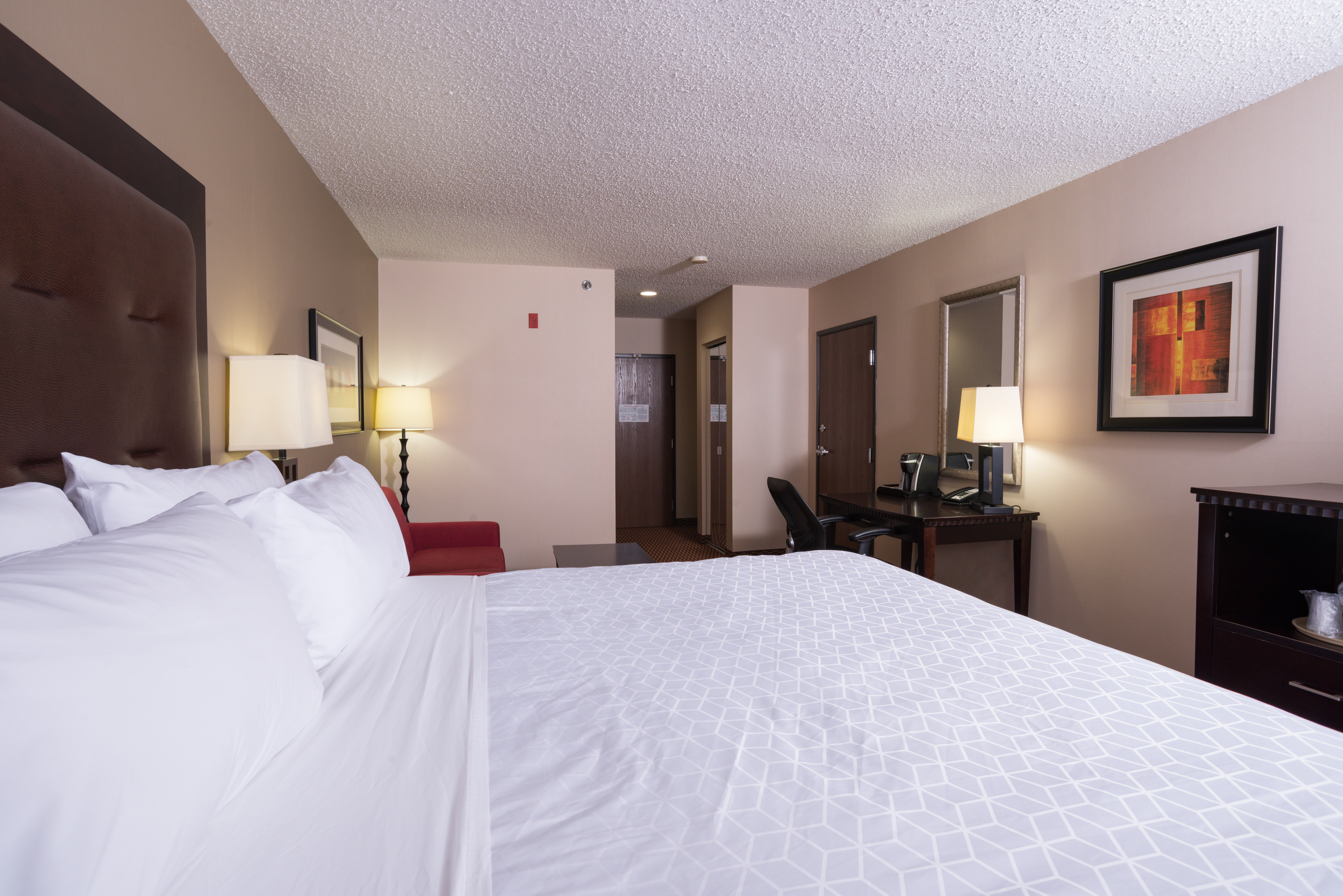 Holiday Inn Express Newington 12/50