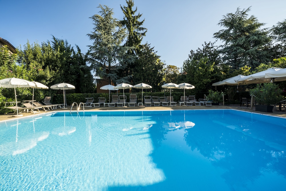 Dogana Hotel 43/65