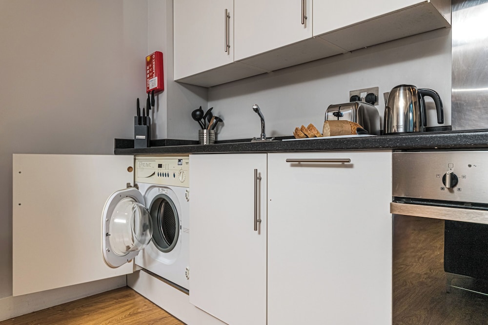 Max Serviced Apts Farnborough 58/58