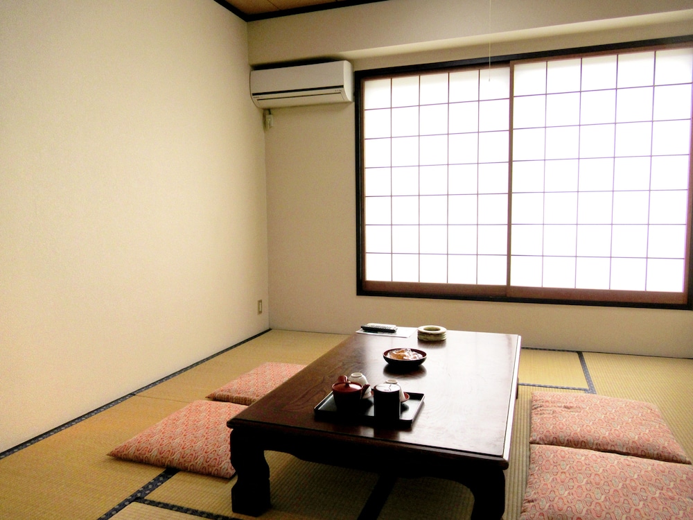 Hotel Manyoutei 32/42