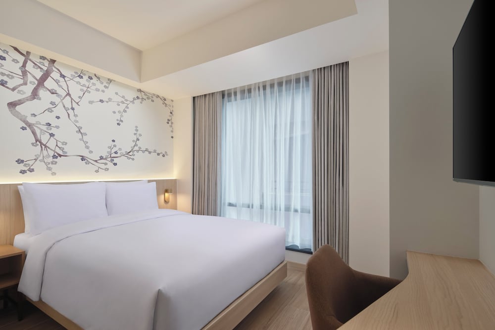 Superior, Queen Bed