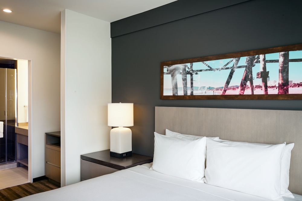 Hyatt House Anchorage 16/62