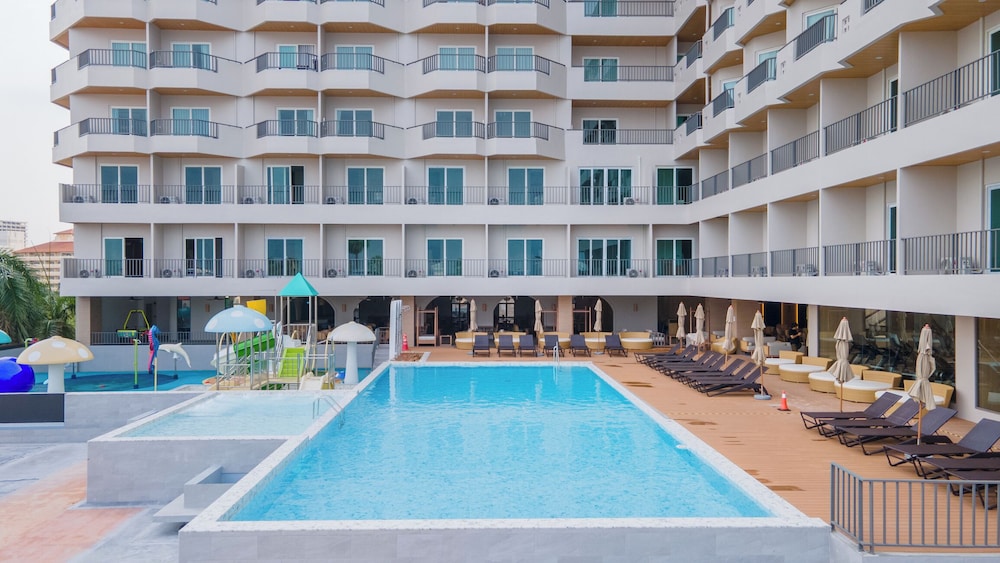 Jomtien Thani Hotel 5/62