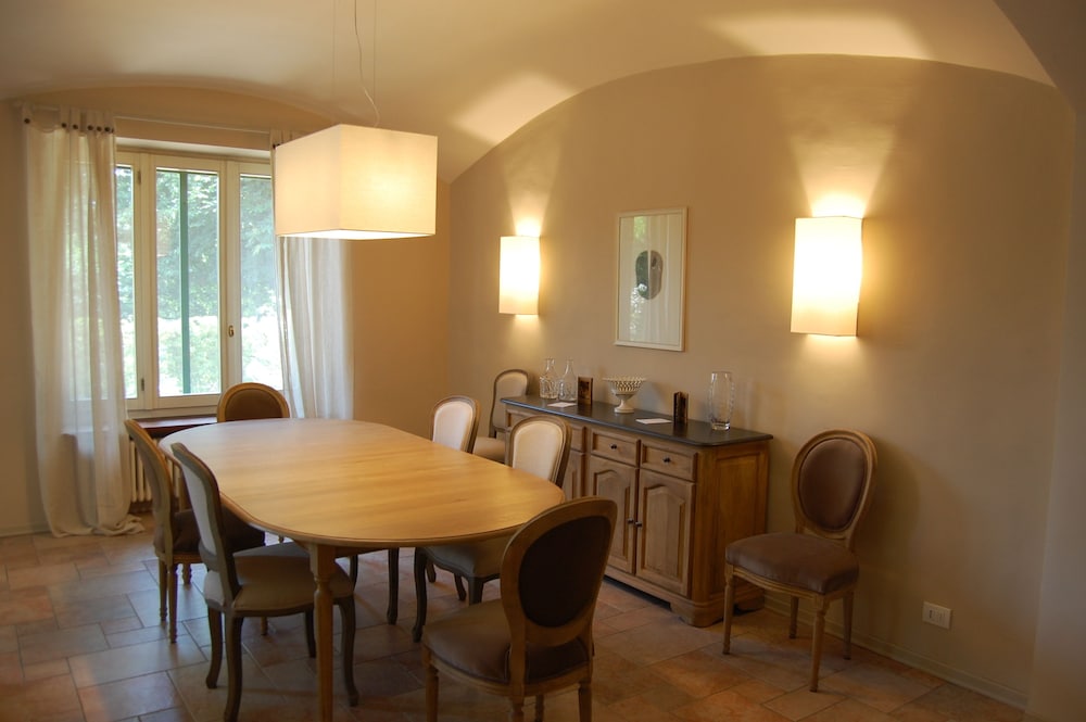 Le Serre Suites and Apartments 25/34