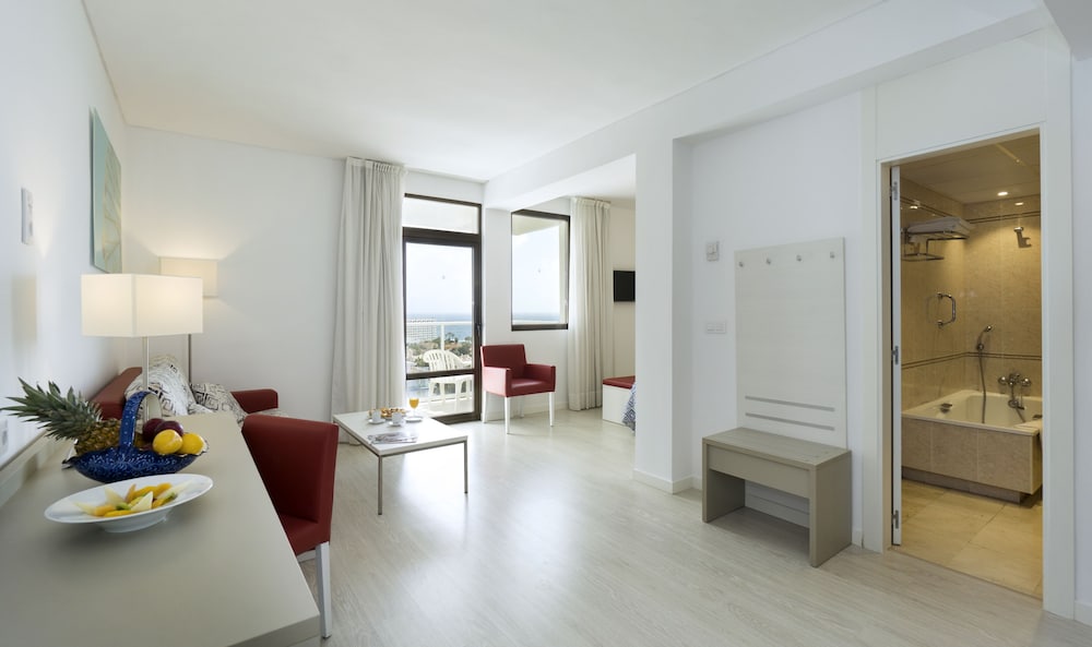 Alay Hotel - Adults Only 50/114