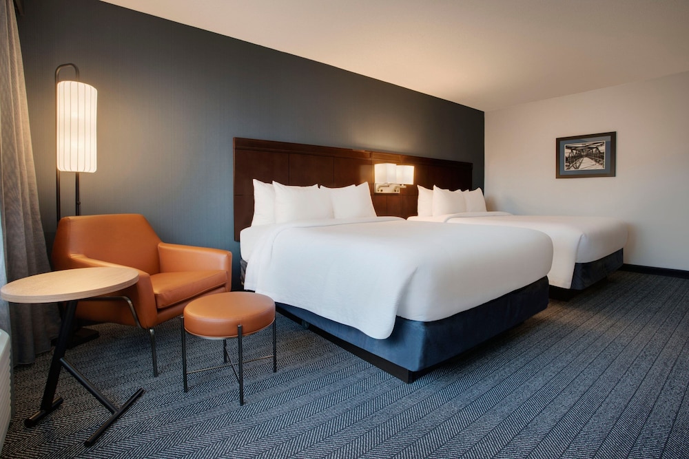 Courtyard by Marriott Worcester 8/45