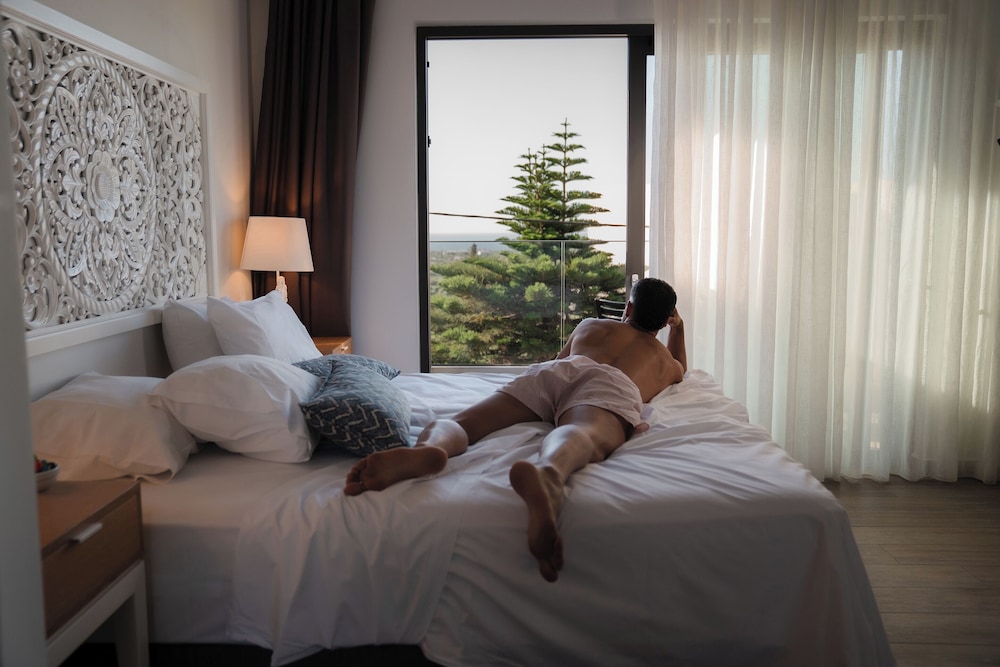 غرفة سوبيريور بسرير مزدوج بشرفة بإطلالة جزئية على البحر، Villaggio Boutique Hotel Hersonissos - Adults Only 5/8