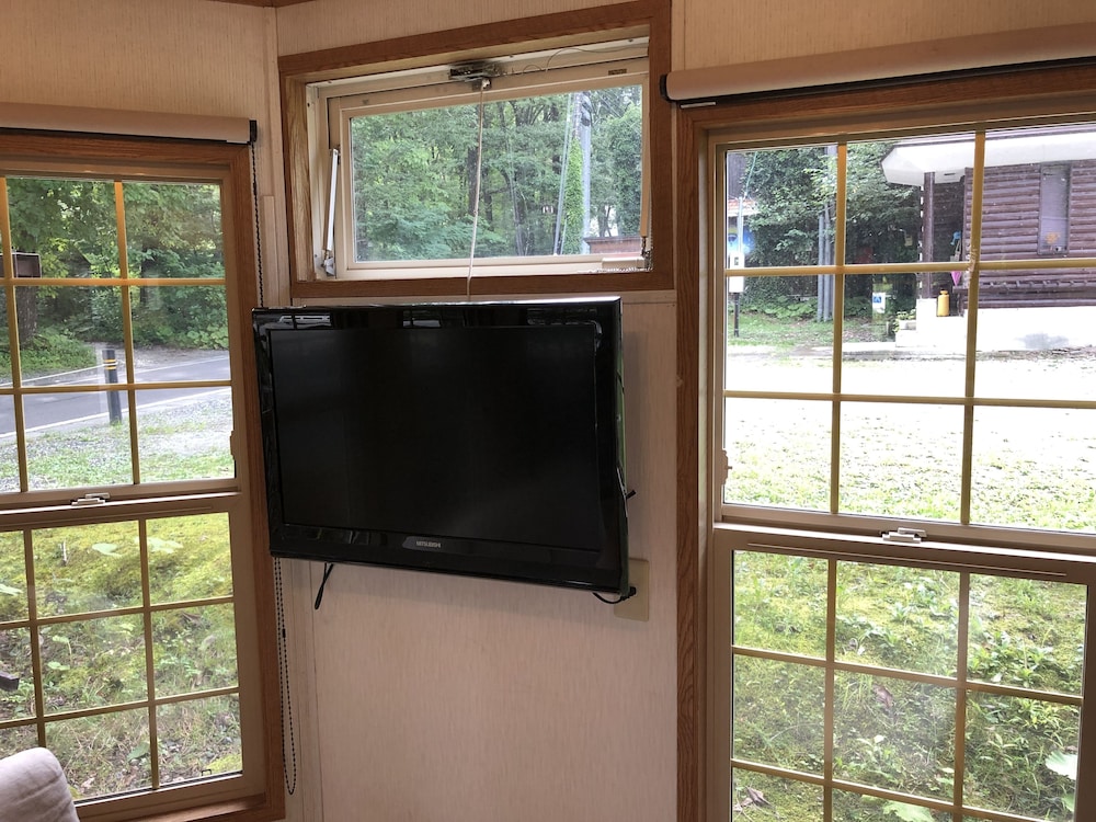 Hakuba Canadian Lodge 8/50