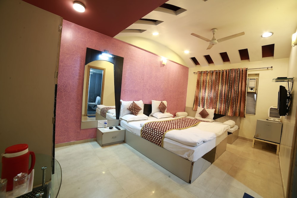 HOTEL VISHRAM 19/45