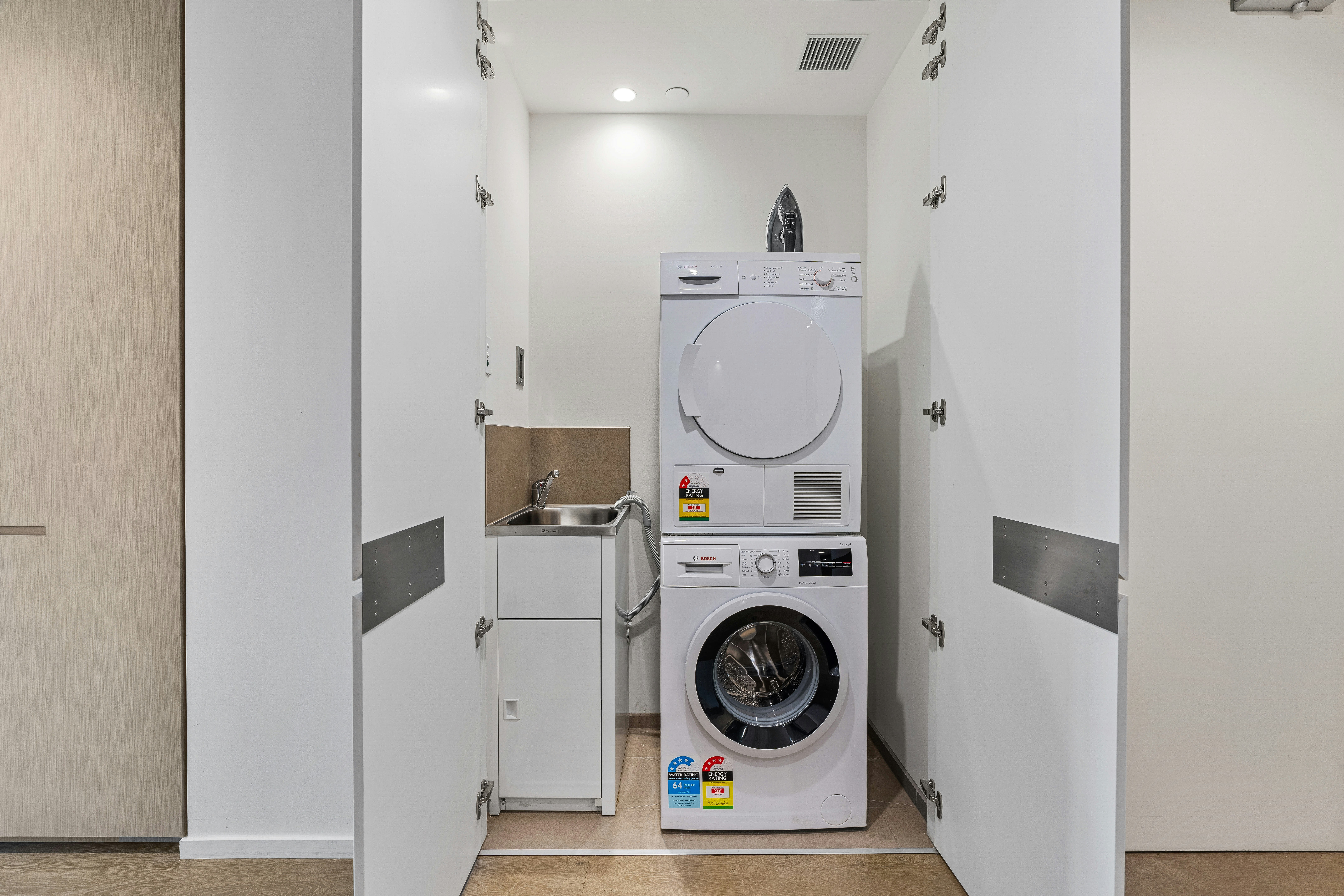 CLLIX Australia 108 Apartments 13/27