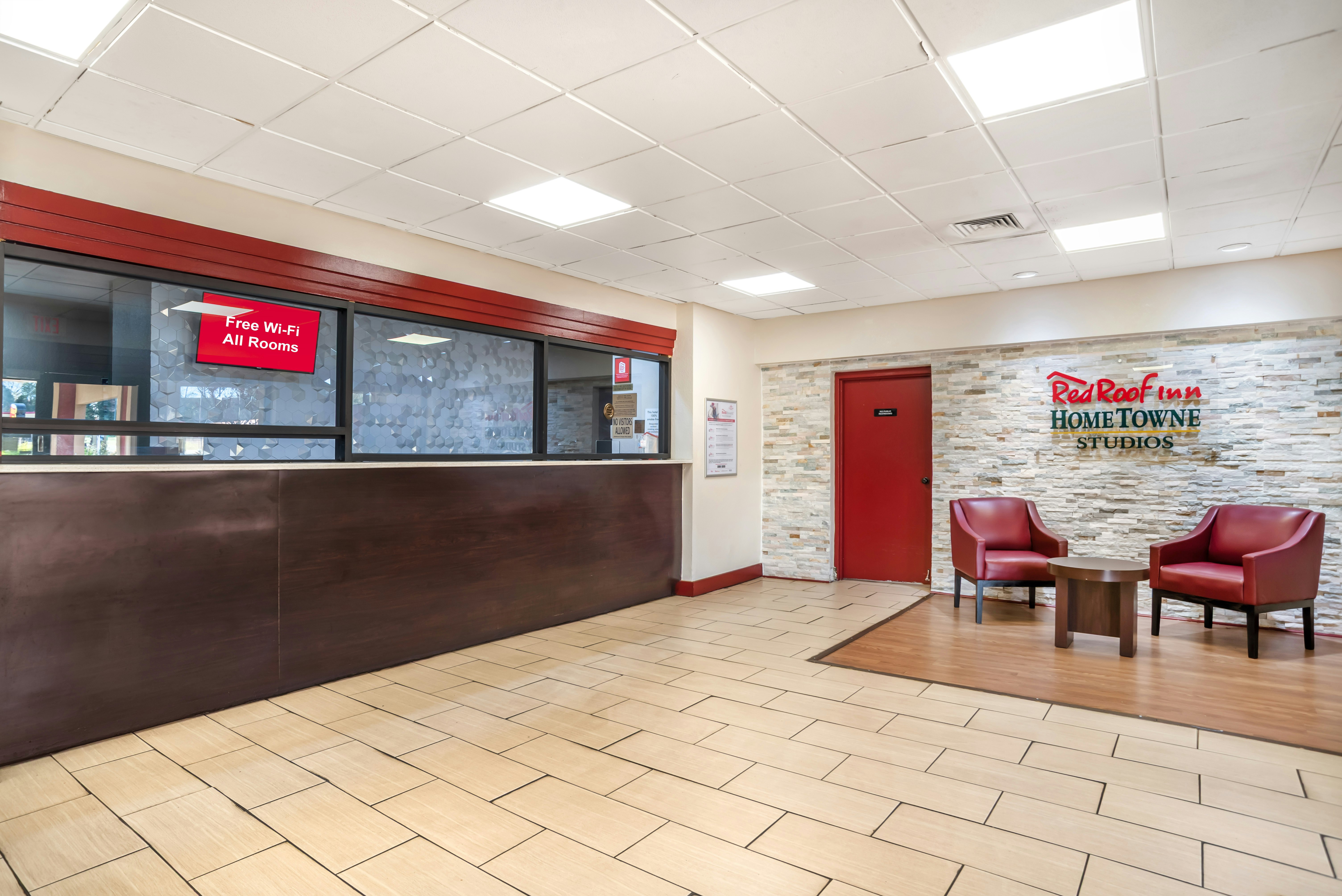 Lobby at Red Roof Inn Montgomery Midtown, MONTGOMERY - AL