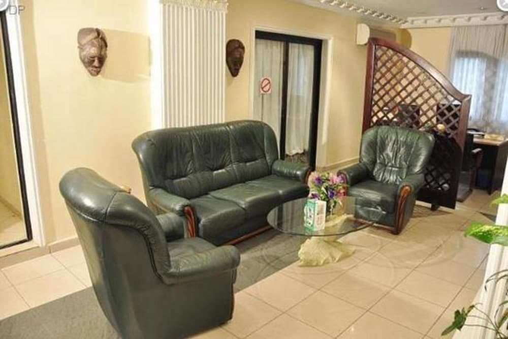 Vallee Des Princes Hotel 23/47